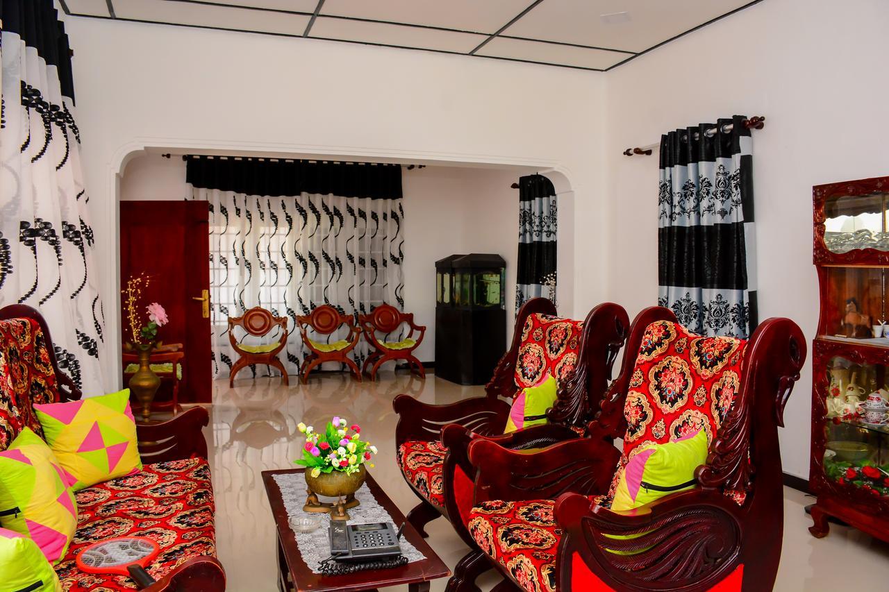 Hotel Gloriya Mathews Negombo Zewnętrze zdjęcie